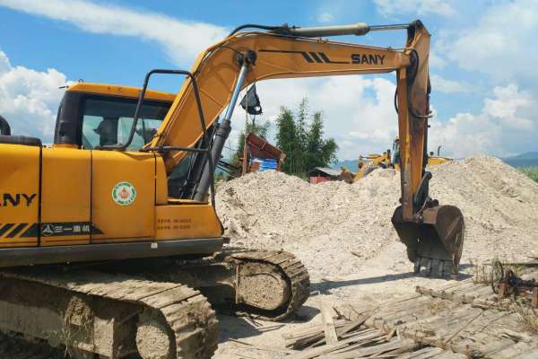 云南出售转让二手7890小时2010年三一重工SY135挖掘机