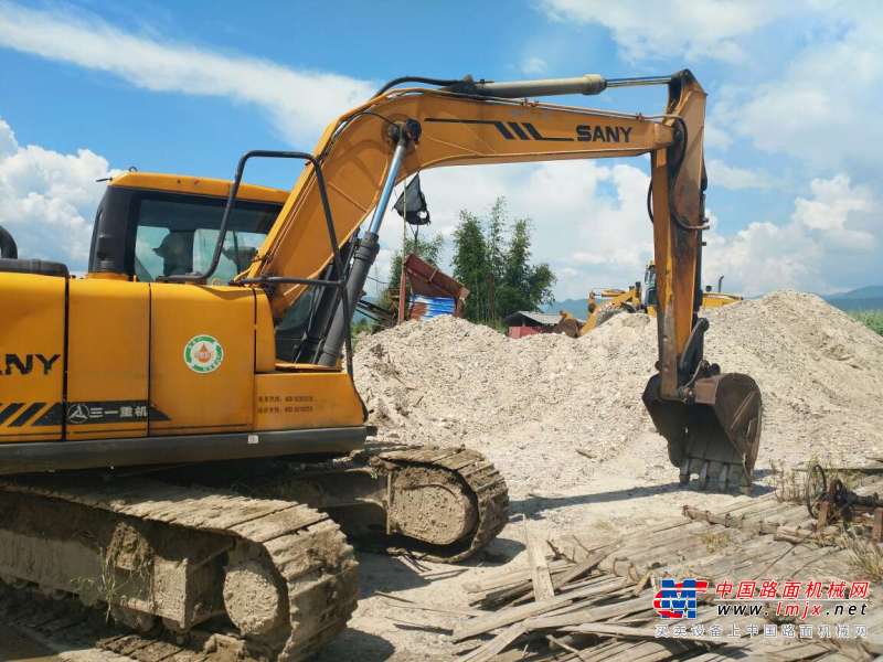 云南出售转让二手7890小时2010年三一重工SY135挖掘机