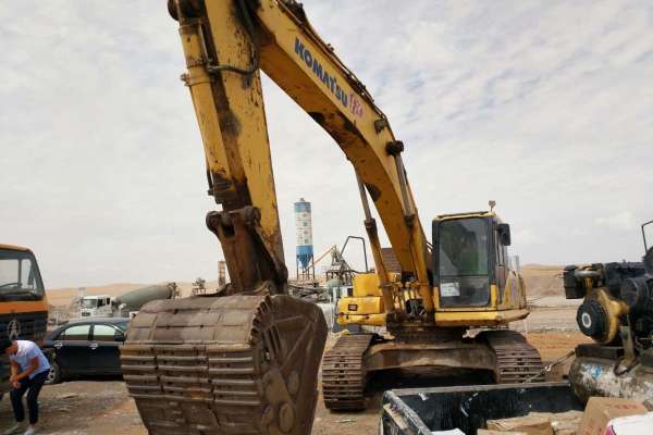 内蒙古出售转让二手13000小时2009年小松PC360挖掘机