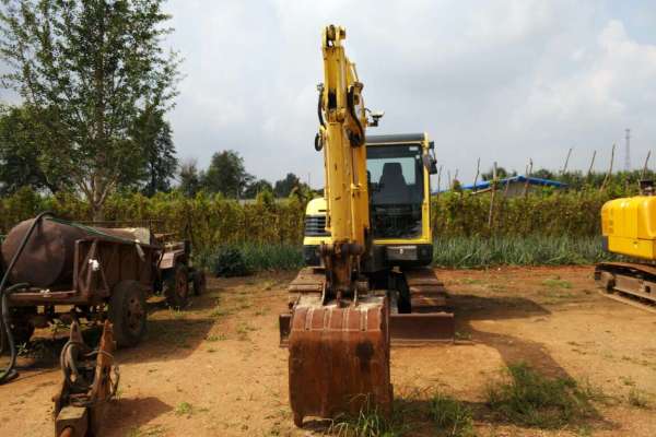 辽宁出售转让二手7000小时2012年现代R60挖掘机