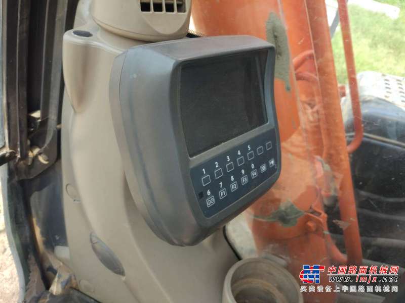 山东出售转让二手6000小时2011年日立ZX200挖掘机