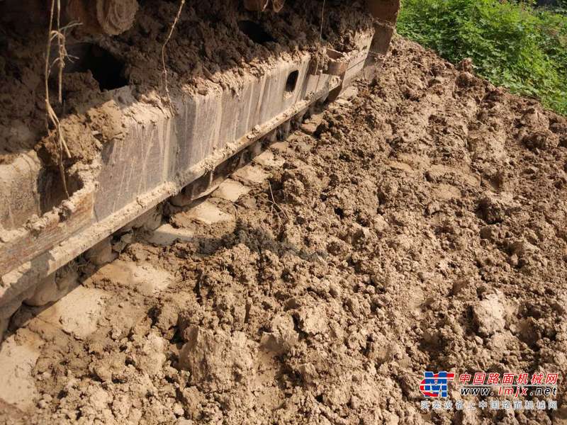 山东出售转让二手6000小时2011年日立ZX200挖掘机