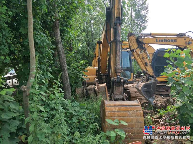 四川出售转让二手9562小时2009年三一重工SY135C挖掘机