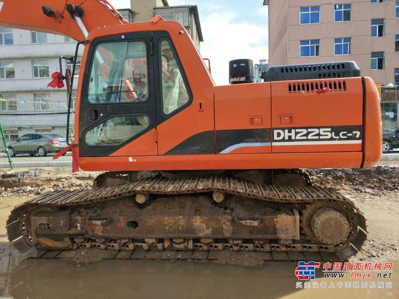 辽宁出售转让二手6000小时2011年斗山DH225LC挖掘机