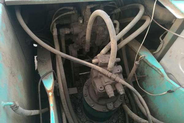 山东出售转让二手9857小时2007年神钢SK210LC挖掘机