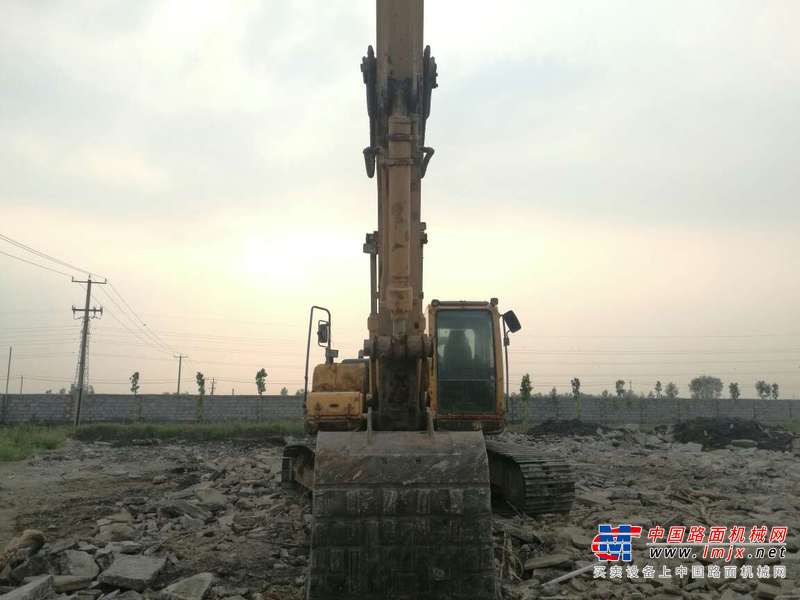 山东出售转让二手8237小时2011年现代R225LC挖掘机