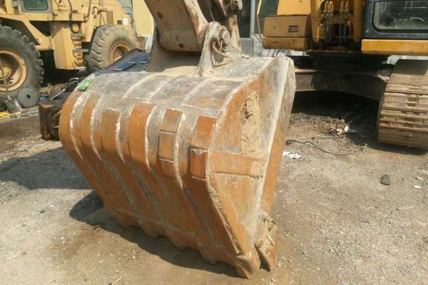 山东出售转让二手5200小时2011年柳工CLG920D挖掘机