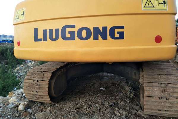 贵州出售转让二手6800小时2012年柳工CLG922D挖掘机