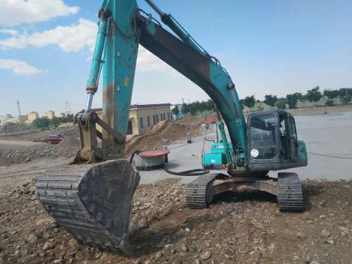 内蒙古出售转让二手6500小时2010年神钢SK260LC挖掘机