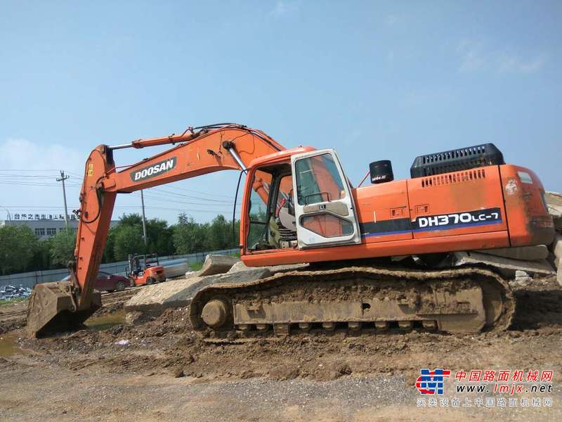 山东出售转让二手9500小时2010年斗山DH300LC挖掘机