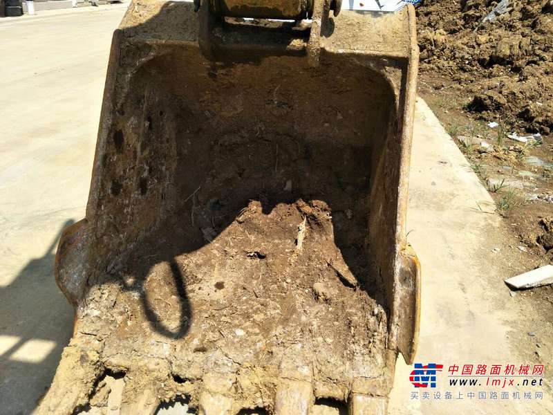 贵州出售转让二手4100小时2014年柳工915D挖掘机