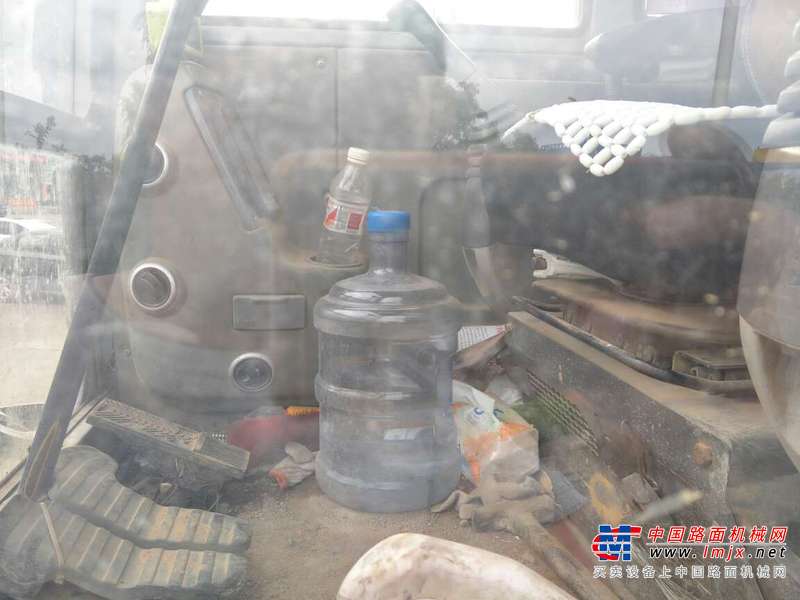 山东出售转让二手8800小时2012年临工LG665挖掘机