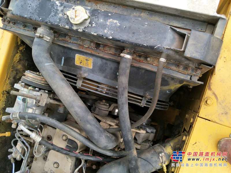 贵州出售转让二手6100小时2010年柳工CLG225挖掘机