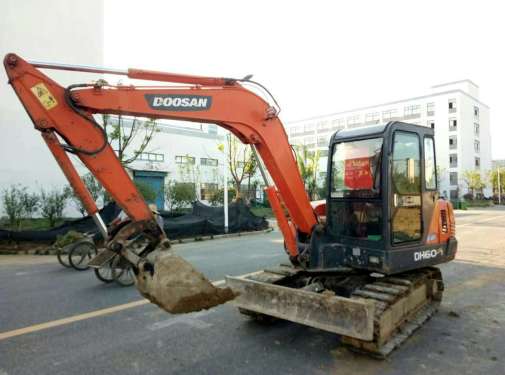 安徽出售转让二手11005小时2012年斗山DH55挖掘机