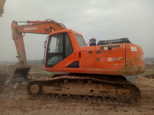 陕西出售转让二手8200小时2008年斗山DH225LC挖掘机