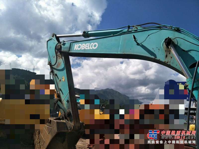 云南出售转让二手7000小时2009年神钢SK260LC挖掘机