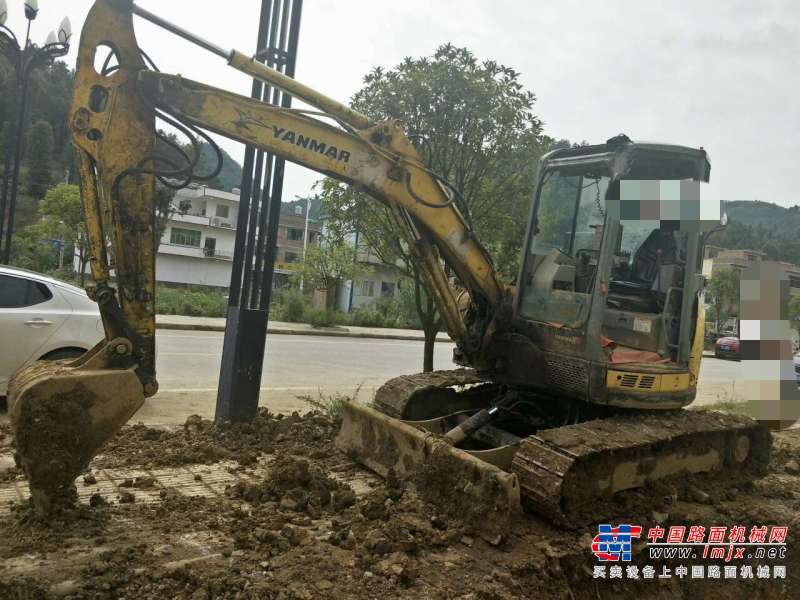 贵州出售转让二手6500小时2010年洋马ViO55挖掘机