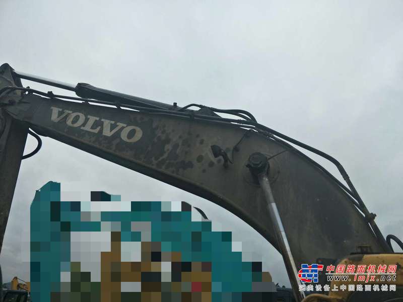 贵州出售转让二手8300小时2006年沃尔沃EC210B挖掘机
