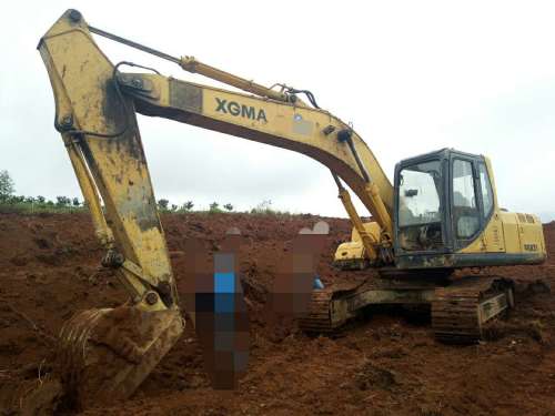 江西出售转让二手12000小时2010年厦工XG821挖掘机