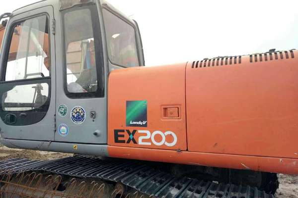 辽宁出售转让二手12000小时2005年日立EX200挖掘机