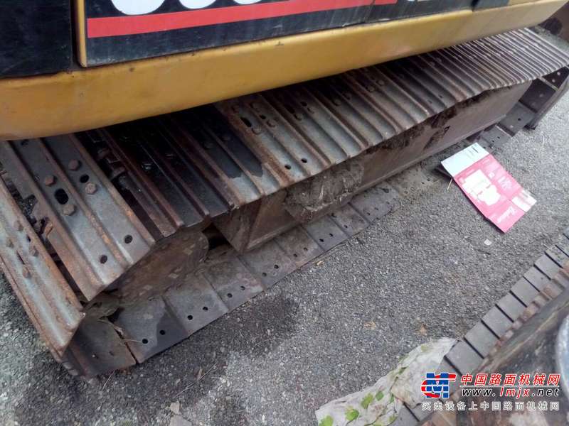 黑龙江出售转让二手6000小时2010年卡特重工CT80挖掘机