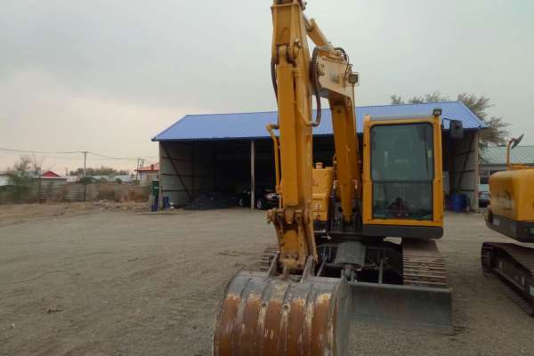 黑龙江出售转让二手80小时2015年临工E680F挖掘机