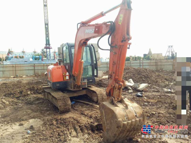 辽宁出售转让二手10000小时2009年斗山DH60挖掘机