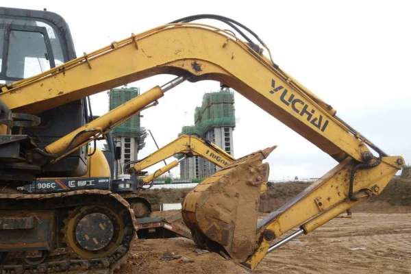 陕西出售转让二手7000小时2011年玉柴YC85挖掘机