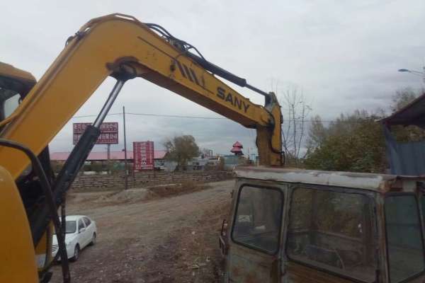 黑龙江出售转让二手10000小时2008年三一重工SY80挖掘机