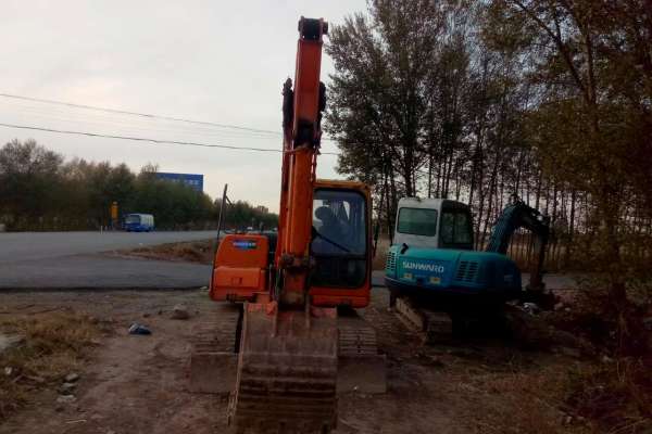 黑龙江出售转让二手5000小时2011年振宇ZY80挖掘机