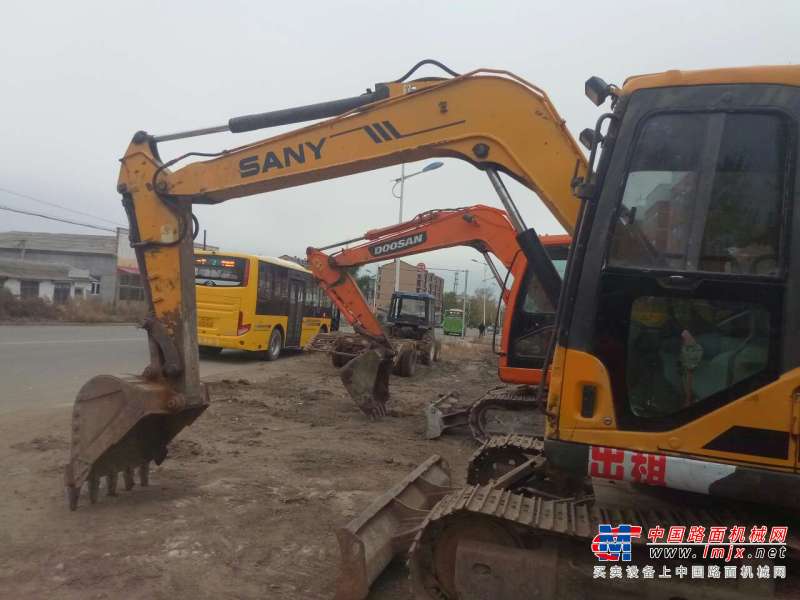 黑龙江出售转让二手8500小时2011年三一重工SY75C挖掘机