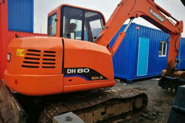 黑龙江出售转让二手8000小时2010年斗山DH70挖掘机