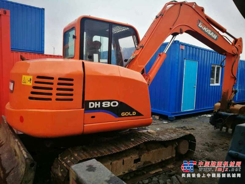 黑龙江出售转让二手8000小时2010年斗山DH70挖掘机