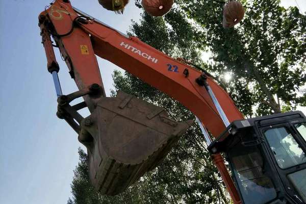 北京出售转让二手7800小时2010年日立ZX450H挖掘机