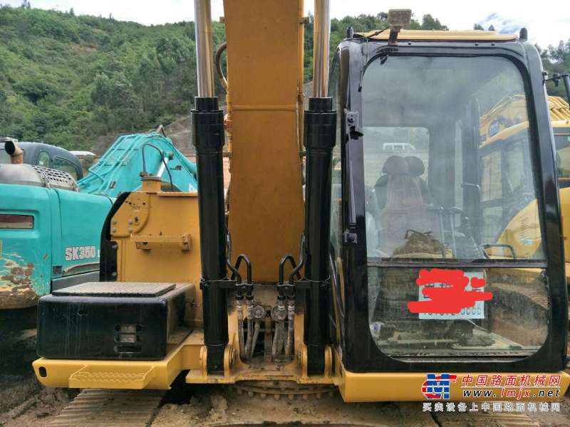 云南出售转让二手6000小时2013年卡特彼勒313D2挖掘机