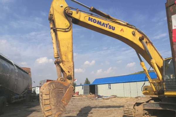 内蒙古出售转让二手6000小时2014年小松PC360挖掘机