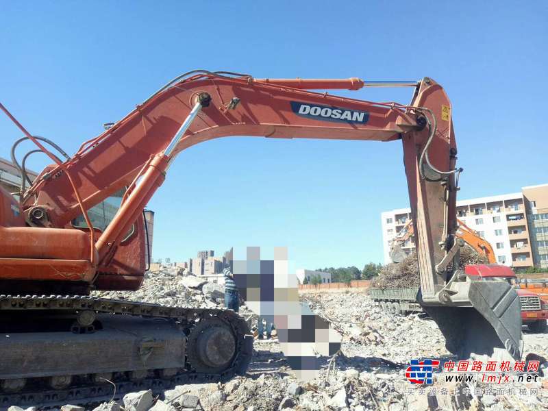 辽宁出售转让二手6000小时2009年斗山DH300LC挖掘机