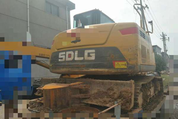 山东出售转让二手2000小时2016年临工LG680E挖掘机