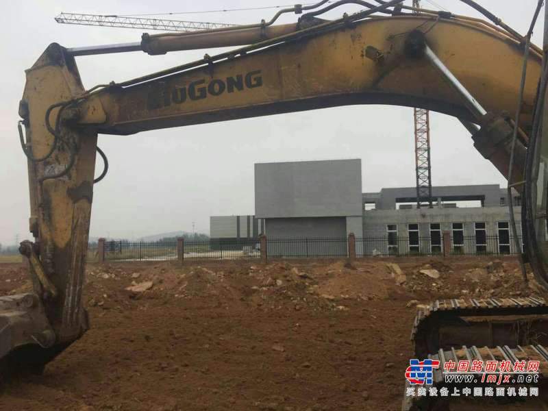山东出售转让二手6000小时2009年柳工CLG225C挖掘机