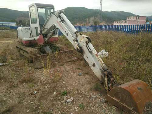 吉林出售转让二手6777小时2005年竹内TB150C挖掘机