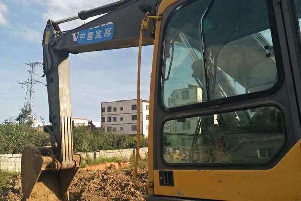 云南出售转让二手7632小时2011年沃尔沃EC210BLC挖掘机