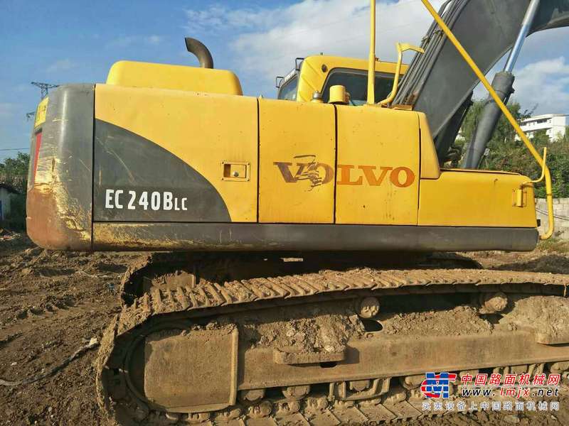 云南出售转让二手7632小时2011年沃尔沃EC210BLC挖掘机
