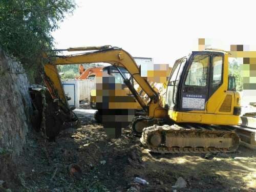 辽宁出售转让二手8000小时2009年龙工LG6060挖掘机