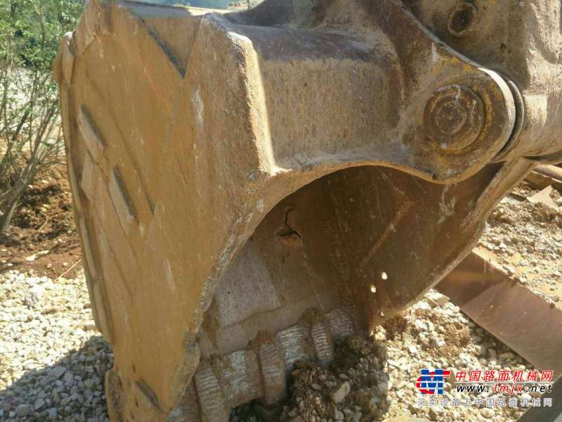 贵州出售转让二手8237小时2011年小松PC240LC挖掘机