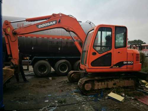 黑龙江出售转让二手5000小时2010年斗山DH70挖掘机