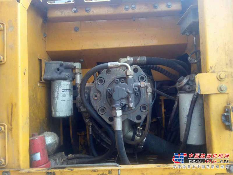 江西出售转让二手8500小时2010年徐工XE150D挖掘机