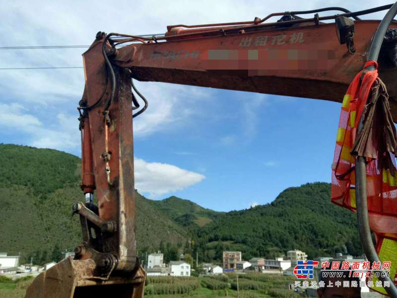 云南出售转让二手5638小时2010年日立ZX120挖掘机