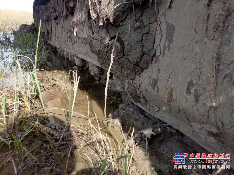黑龙江出售转让二手8000小时2003年住友SH120挖掘机