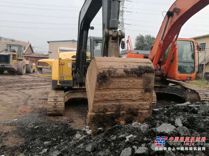辽宁出售转让二手1600小时2016年沃尔沃EC80D挖掘机