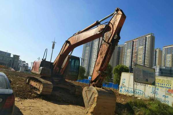江西出售转让二手10000小时2009年日立ZX200挖掘机